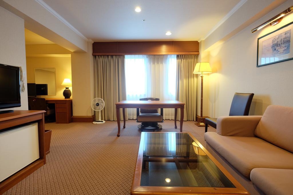 Station Hotel Au Tsu Εξωτερικό φωτογραφία
